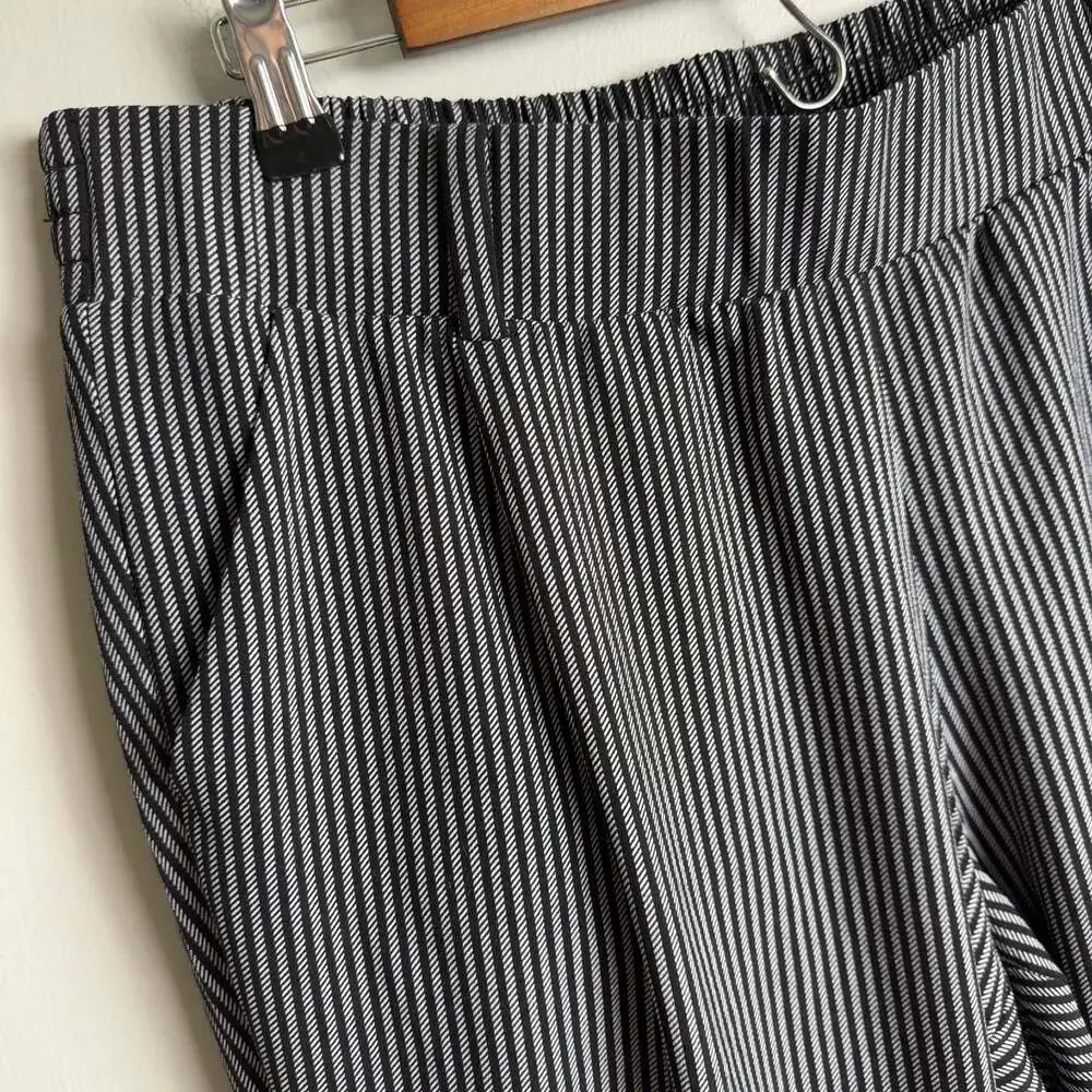 Torrid Black White Striped Elastic Waist Dress Pants Pockets Plus Size 1 Women’s